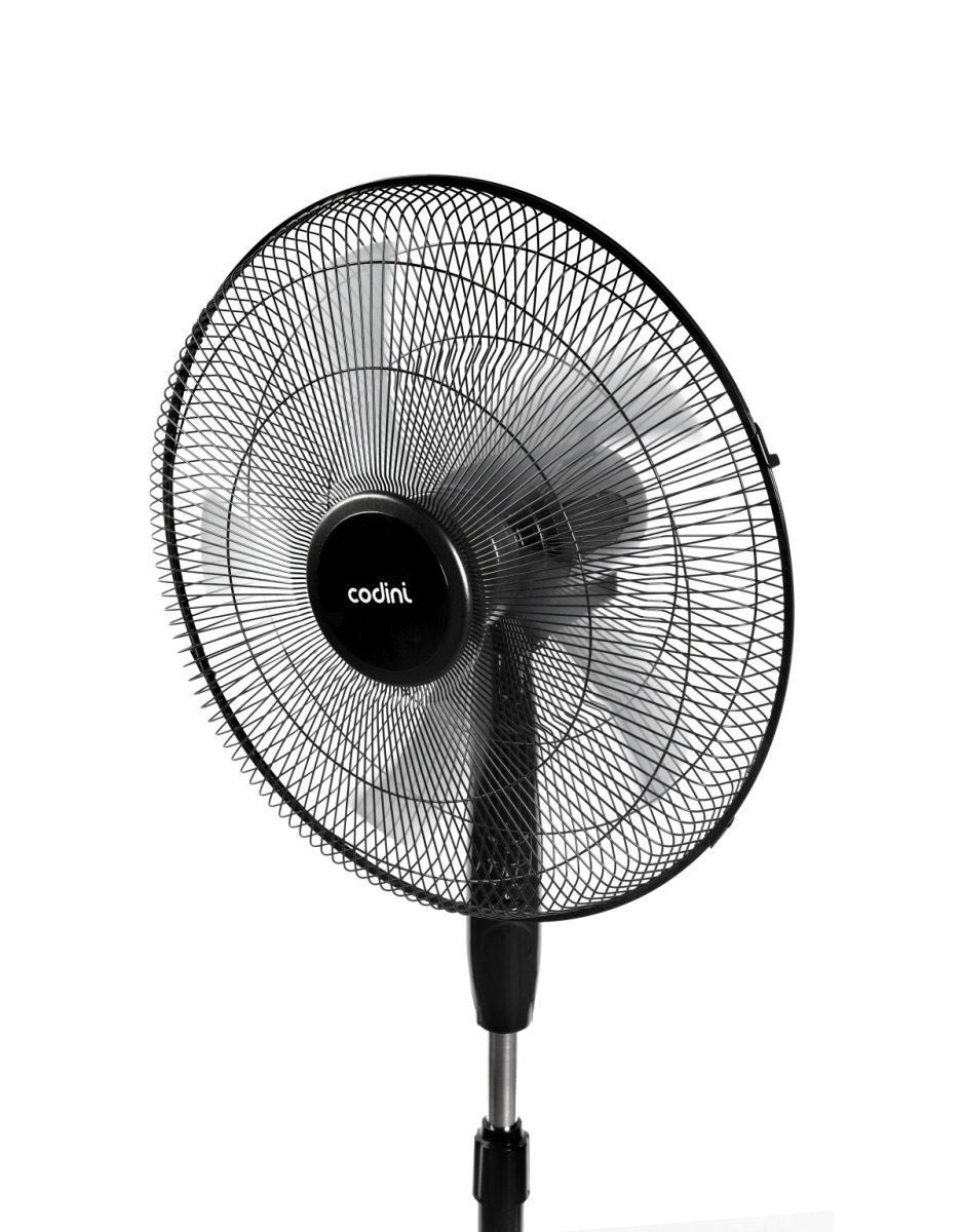 Ventilador de Pie 18' Codini V18N 5 Palas Negro 3 Velocidades