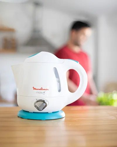 Pava Electrica Moulinex BY-297158 Corte Mate - 1Lts - Blanca